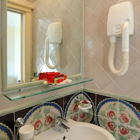 Affittacamere Old Square & , 73 Steps From The Street 4*