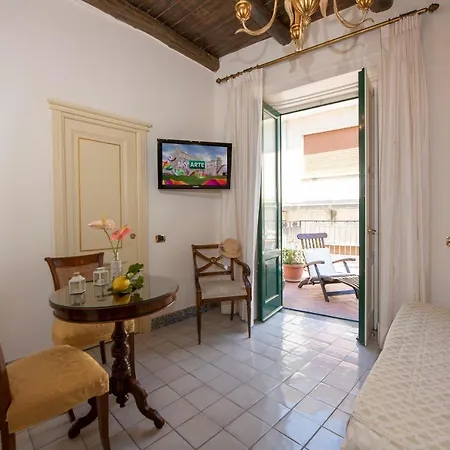 Old Square & , 73 Steps From The Street 4* Amalfi