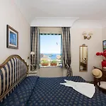 Guest house Old Square & , 73 Steps From The Street 4*