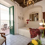 Guest house Old Square & , 73 Steps From The Street
