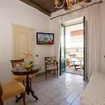 Old Square & , 73 Steps From The Street 4* Amalfi