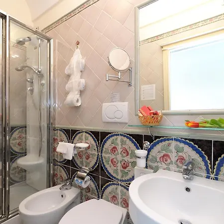 Old Square & , 73 Steps From The Street 4* Amalfi