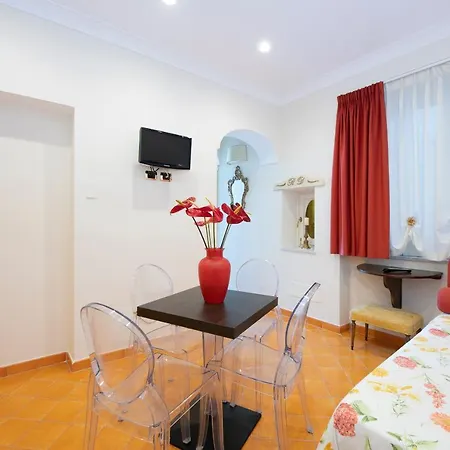 Guest house Old Square & 2*