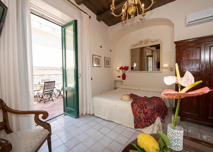 Affittacamere Old Square & , 73 Steps From The Street