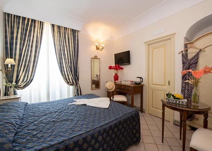 Old Square & , 73 Steps From The Street بيت ضيافة