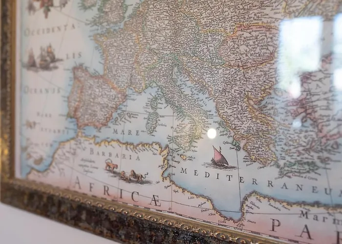 Old Square & , 73 Steps From The Street بيت ضيافة