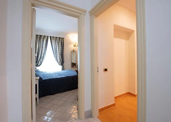 Old Square & , 73 Steps From The Street 4* أمالفي