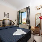 Old Square & , 73 Steps From The Street 4* Amalfi